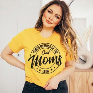 Proud Member of the cool Moms Club T-Shirt
